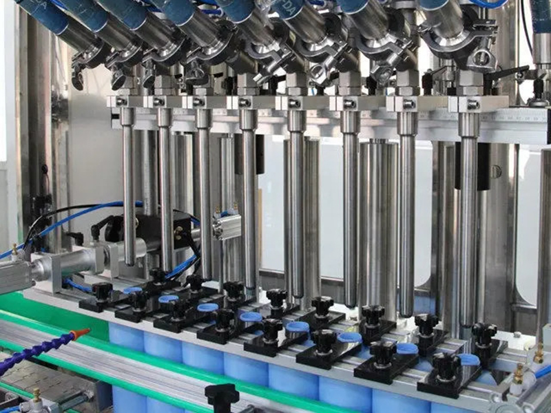 Przemysłowa maszyna do napełniania